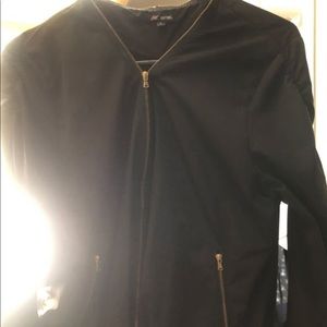 Women’s windbreaker